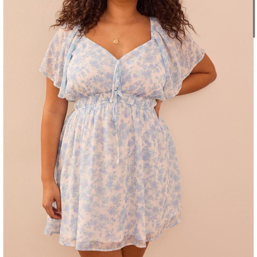 NEW Arula Blue Floral Dress Plus Size 0X and 3X Available NWT